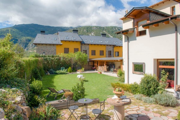 Hotel Plaza Pirineos