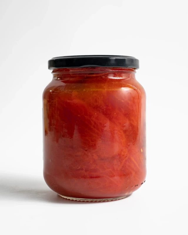 Tomates pelados en su jugo